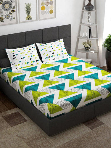 https://cdn.shopify.com/s/files/1/1857/6931/products/6ec4fb1b-2c00-4d8e-b026-cafed051e0811685085555849-Storyhome-Ventura-Green-Geometric-152-TC-Cotton-Queen-Bedshe-1.jpg?v=1703164083